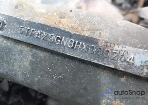 2017 Toyota Tacoma Sr5 z USA, uszkodzony, nr VIN 5TFAX5GN8HX080214